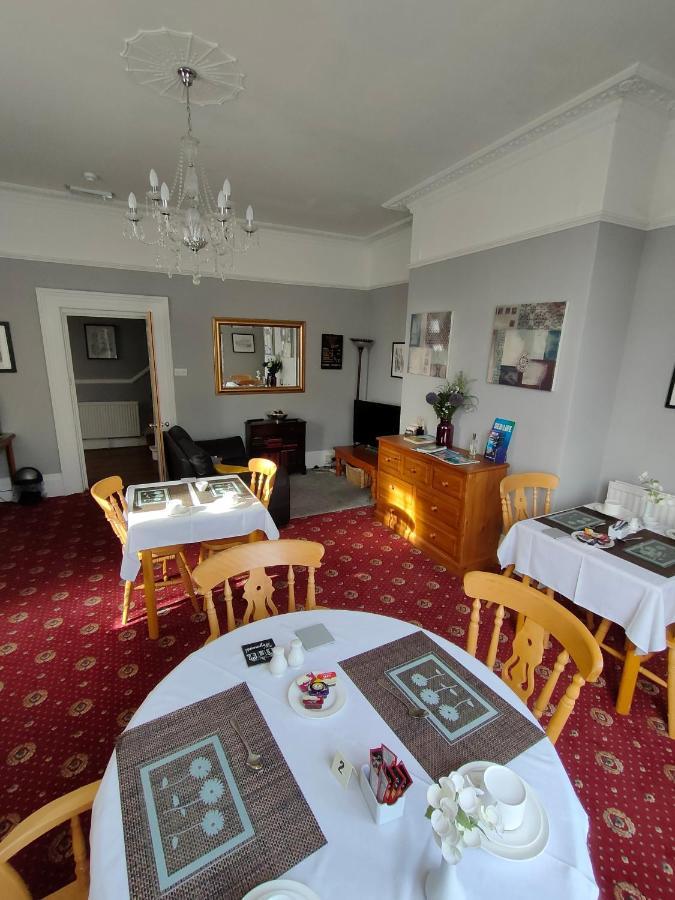 ويموث Valentine Guest House المظهر الخارجي الصورة