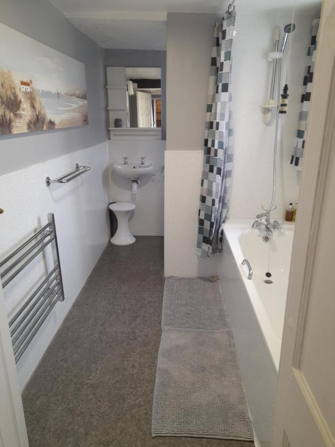 ويموث Valentine Guest House المظهر الخارجي الصورة